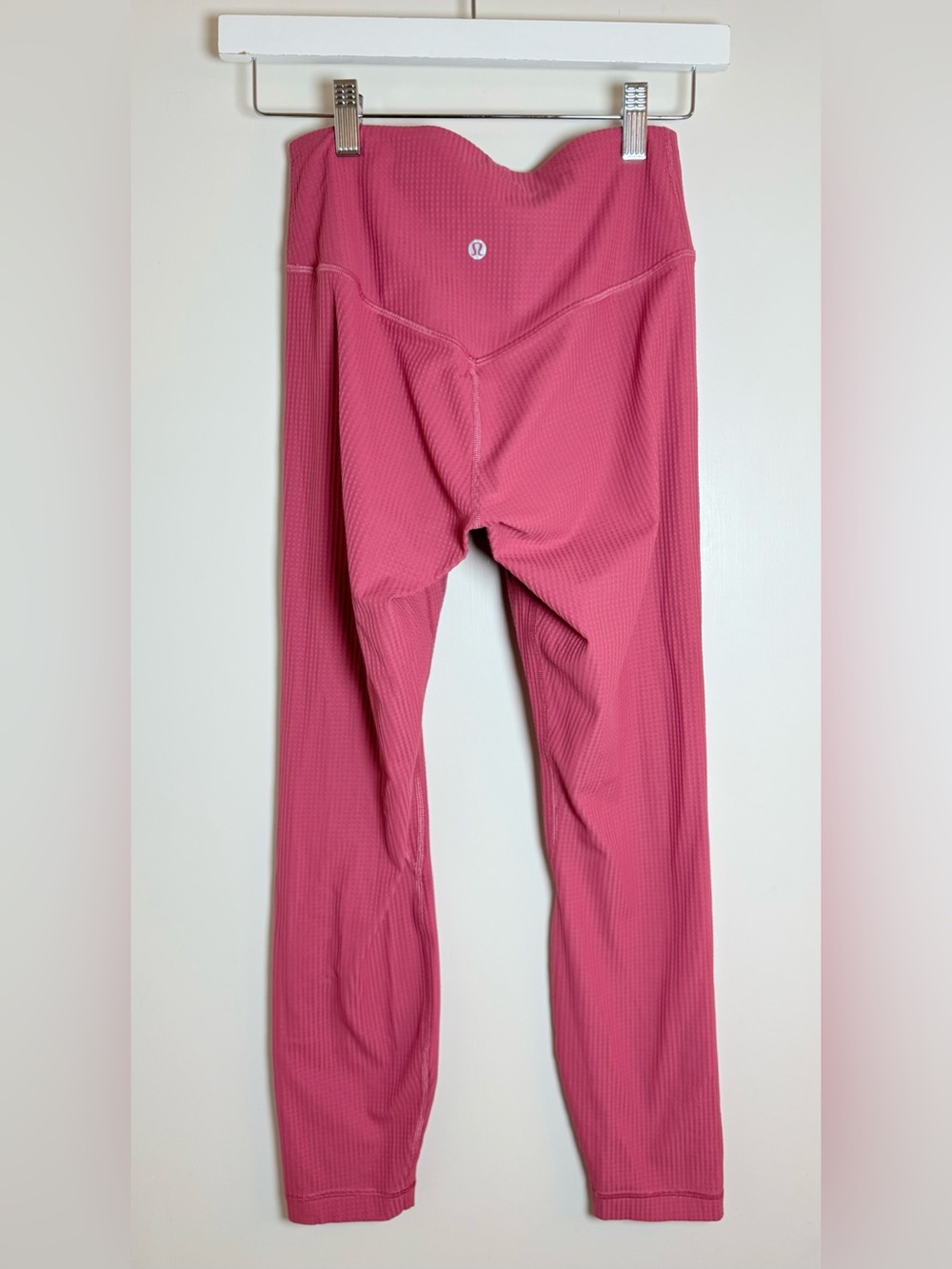 Lululemon V-Waist Yoga Tight 25 Grid Texture
Vintage Rose Sz 6 - Picture 6 of 9